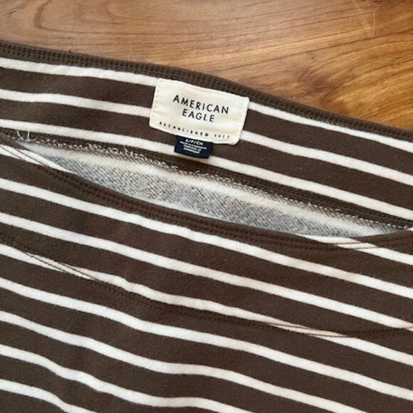 AE off the shoulder sweatshirt - Picture 3 of 3